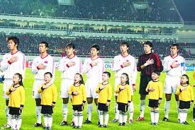 网友质疑假赛！Monki致命失误葬送好局WE惨遭五连败！经纪人出面劝大家不要骂！