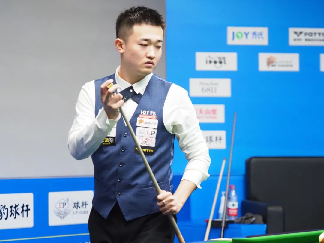 高球员的个 高球员的个