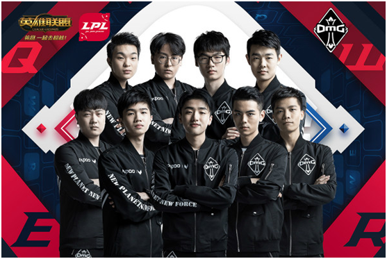 坚持要求万 坚持要求万